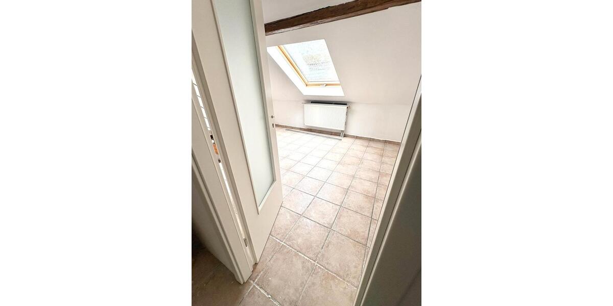 Dachgeschoßwohnung Kirn - 3 Zimmer, 90 m&sup2;, 620&euro; | Angebot:26050599