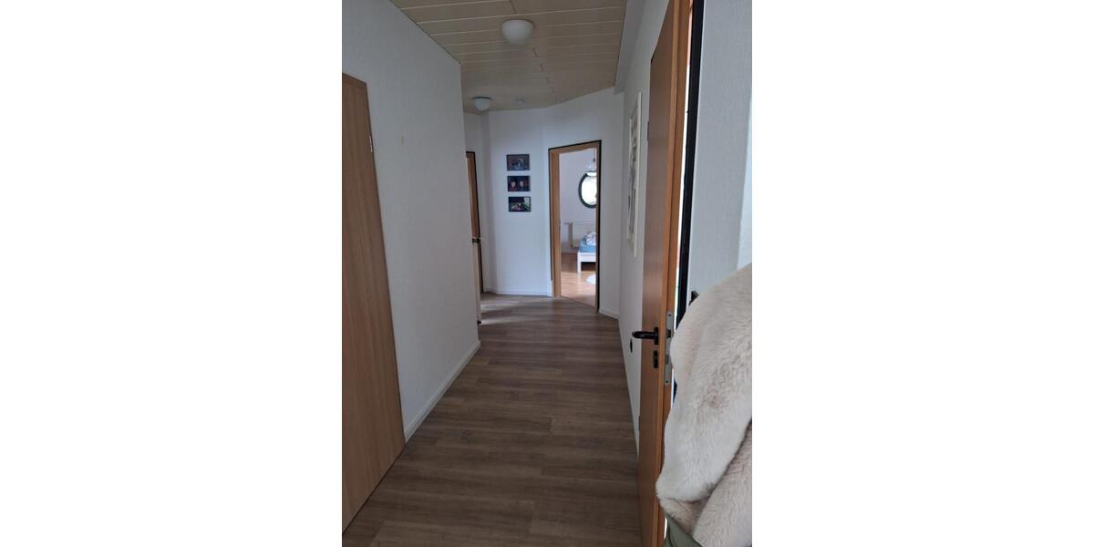 Dachgeschoßwohnung Spenge - 3 Zimmer, 107 m&sup2;, 800&euro; | Angebot:26124582