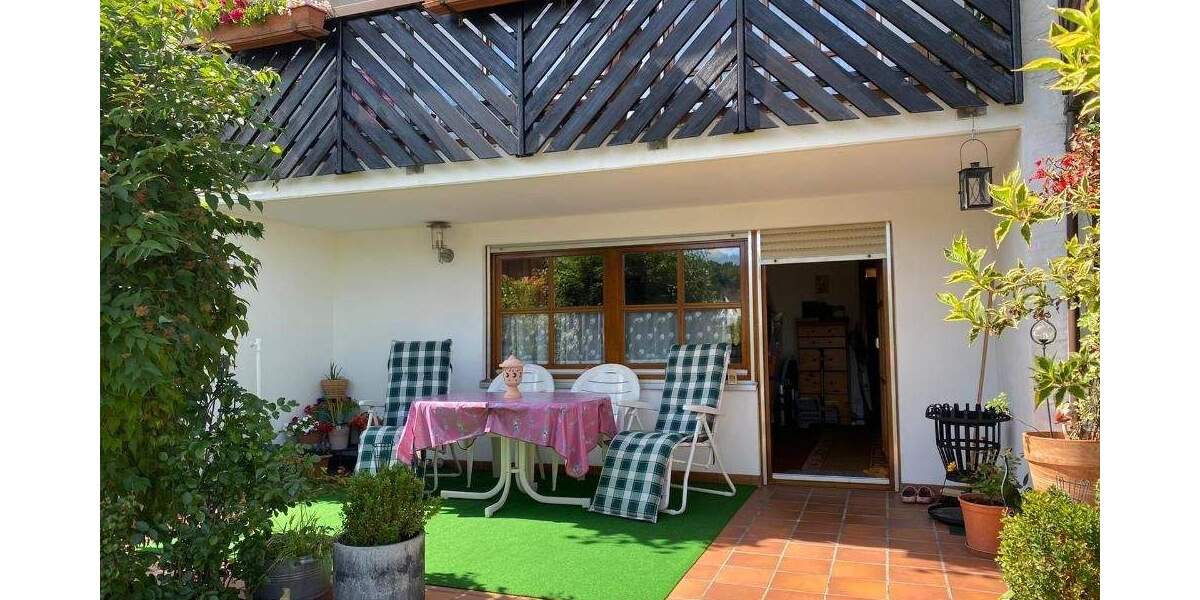 Doppelhaushälfte Berg bei Neumarkt in der Oberpfalz Unterölsbach - 4 Zimmer, 122 m&sup2;, 1.240&euro; | Angebot:24726343