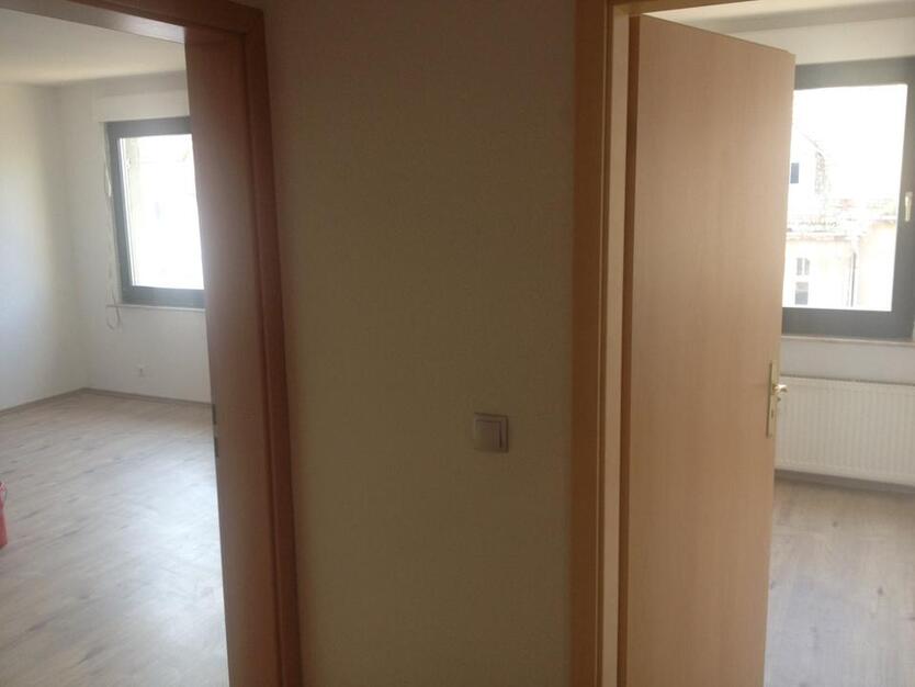 5 Raum Wohnung mit 2 BadeZimmern