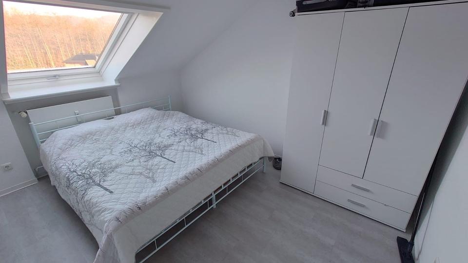 Dachgeschoßwohnung Hofbieber - 4 Zimmer, 82 m&sup2;, 750&euro; | Angebot:26323132