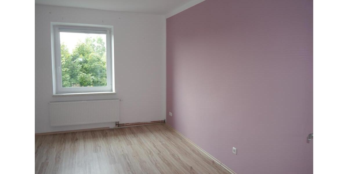 Etagenwohnung Selb - 3 Zimmer, 80 m&sup2;, 460&euro; | Angebot:25945296