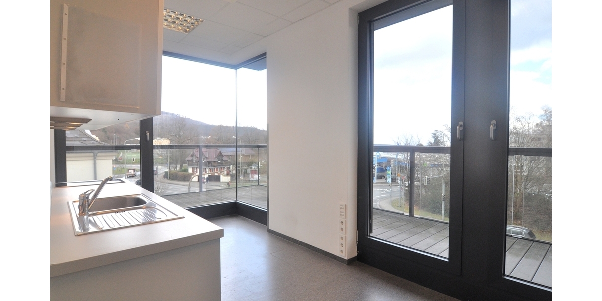 VERMIETET! Praxisfläche mit Penthouse-Feeling im Ärztehaus - Gewerbeobjekt Königstein | Angebot:26339473