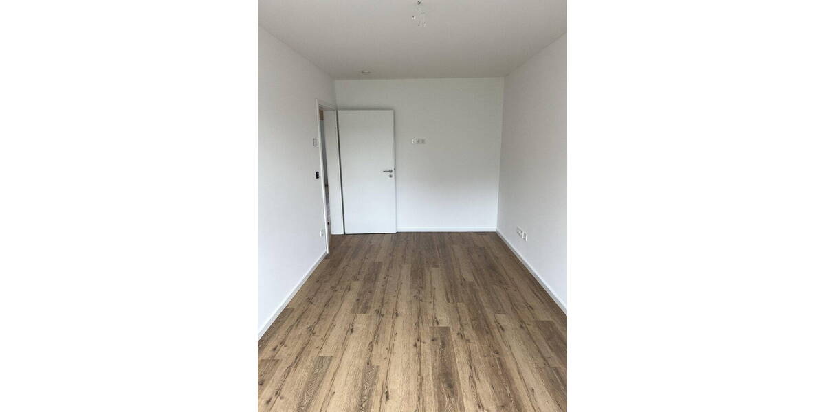 Reihenendhaus Moers Hochstraß - 4 Zimmer, 105 m&sup2;, 1.480&euro; | Angebot:26607336