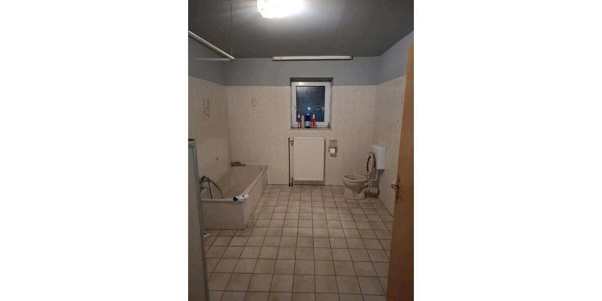 Erdgeschoßwohnung Rinteln - 5 Zimmer, 152 m&sup2;, 1.064&euro; | Angebot:24657729