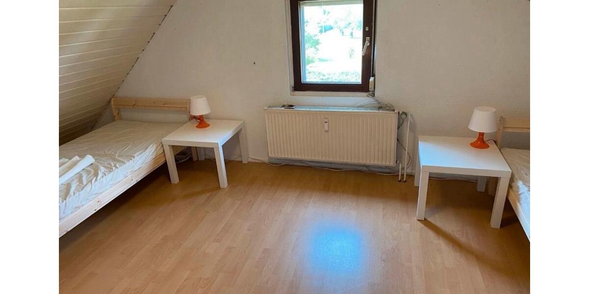 Wohnen auf Zeit Braunschweig Wabe-Schunter-Beberbach - 8 Zimmer, 227 m&sup2;, 12&euro; | Angebot:24839891