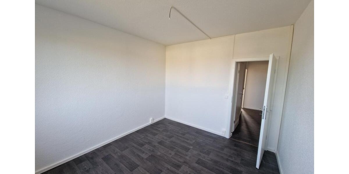 Etagenwohnung Gräfenhainichen - 3 Zimmer, 56 m&sup2;, 367&euro; | Angebot:24713395