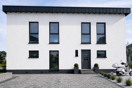 Haus Zülpich - 4 Zimmer, 150 m&sup2;, 2.000&euro; | Angebot:26268359