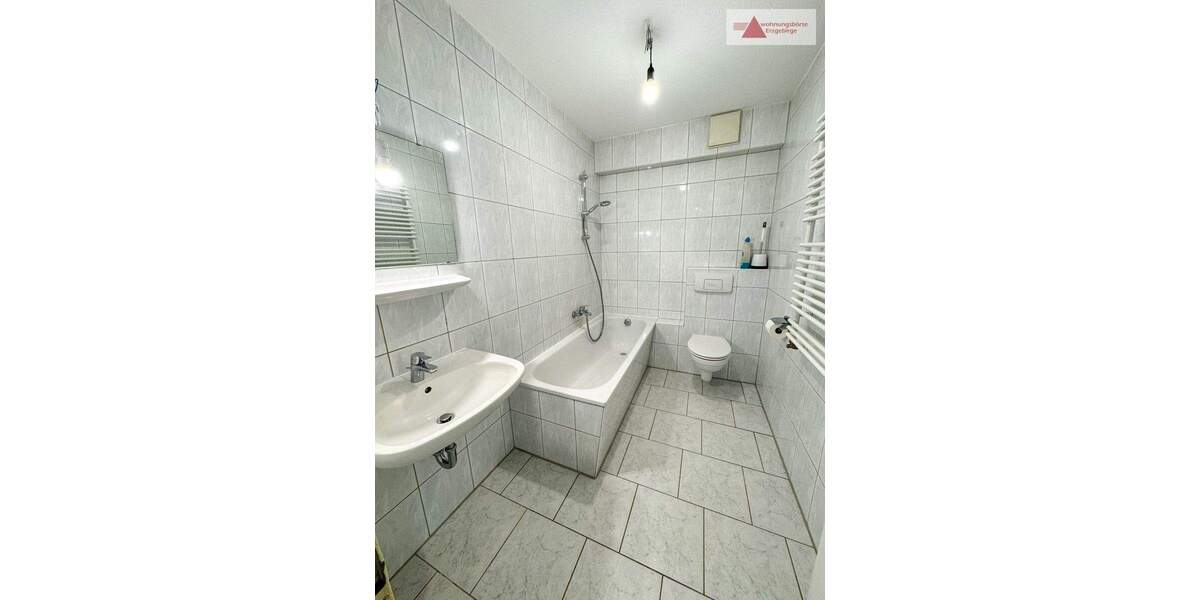 Etagenwohnung Aue - 2 Zimmer, 64 m&sup2;, 387&euro; | Angebot:25776719