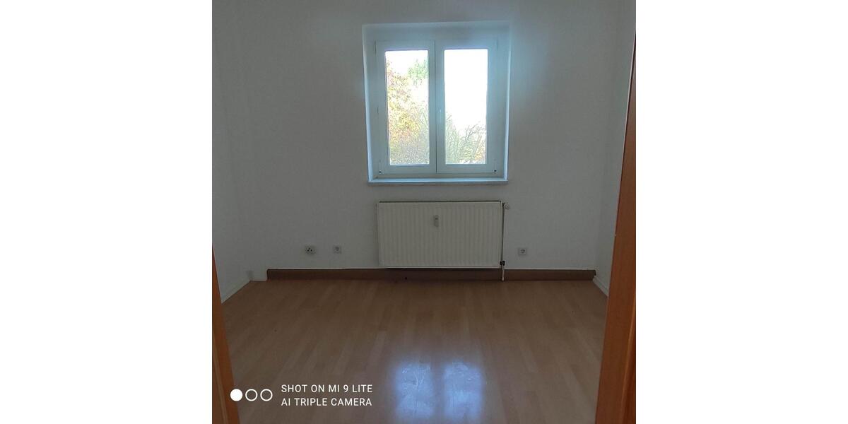 Etagenwohnung Mücheln (Geiseltal) - 3 Zimmer, 56 m&sup2;, 320&euro; | Angebot:26237891