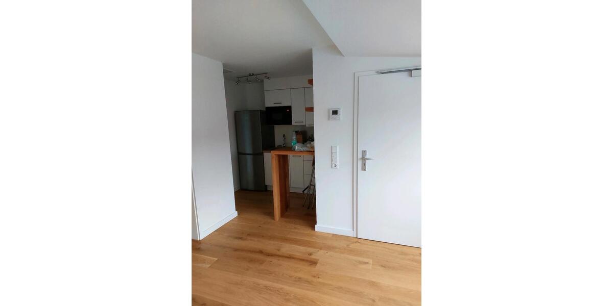 Dachgeschoßwohnung Bremen Findorff - 2 Zimmer, 30 m&sup2;, 660&euro; | Angebot:25362682