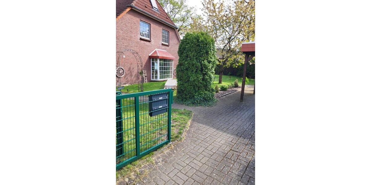 Doppelhaushälfte Nienburg (Weser) - 3.5 Zimmer, 110 m&sup2;, 1.200&euro; | Angebot:25173002