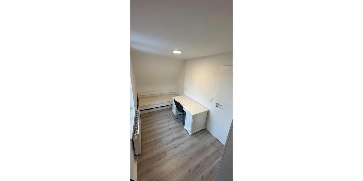 Wohnen auf Zeit Friedrichshafen Allmannsweiler - 5 Zimmer, 91 m&sup2;, 450&euro; | Angebot:26614678