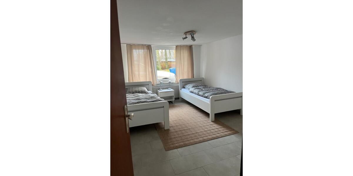 Wohnen auf Zeit Heidenau - 4 Zimmer, 60 m&sup2;, 30&euro; | Angebot:24528058