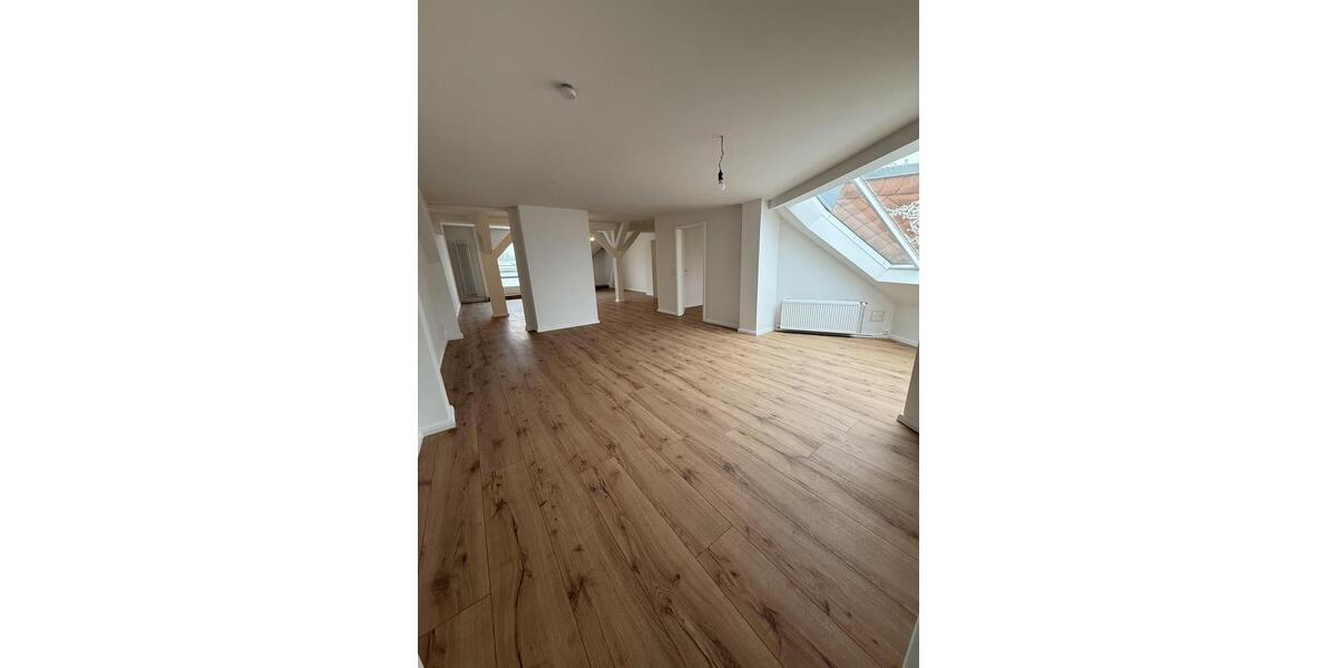 Einfamilienhaus Berlin Charlottenburg-Wilmersdorf - 3 Zimmer, 152 m&sup2;, 2.386&euro; | Angebot:25144230