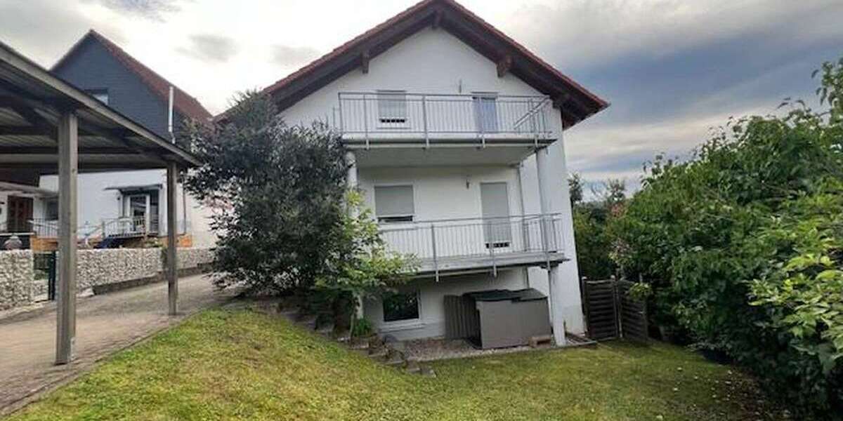 Einfamilienhaus Reichenbach-Steegen Steegen - 3 Zimmer, 255 m&sup2;, 2.200&euro; | Angebot:25301346