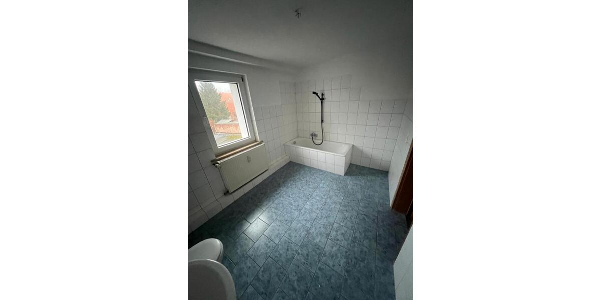 Etagenwohnung Zeitz Theißen - 2 Zimmer, 50 m&sup2;, 350&euro; | Angebot:26393049