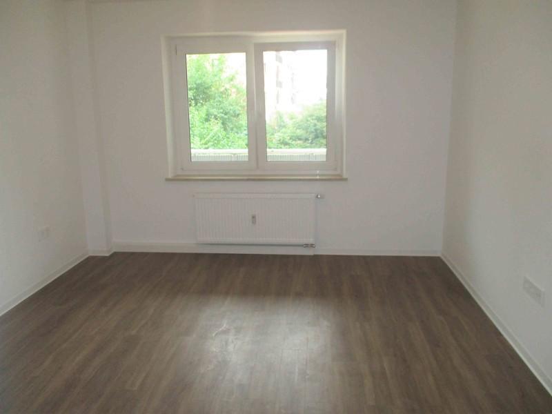 Renovierte 3 - Zimmer Wohnung mit Balkon in Stadtlage!
