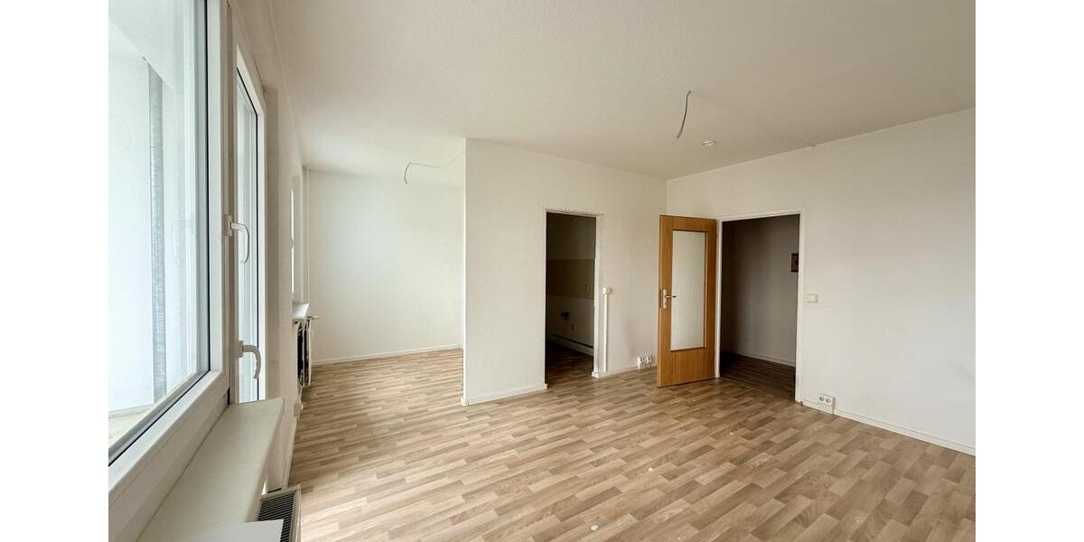 Etagenwohnung Plauen - 1 Zimmer, 35 m&sup2;, 200&euro; | Angebot:26296741