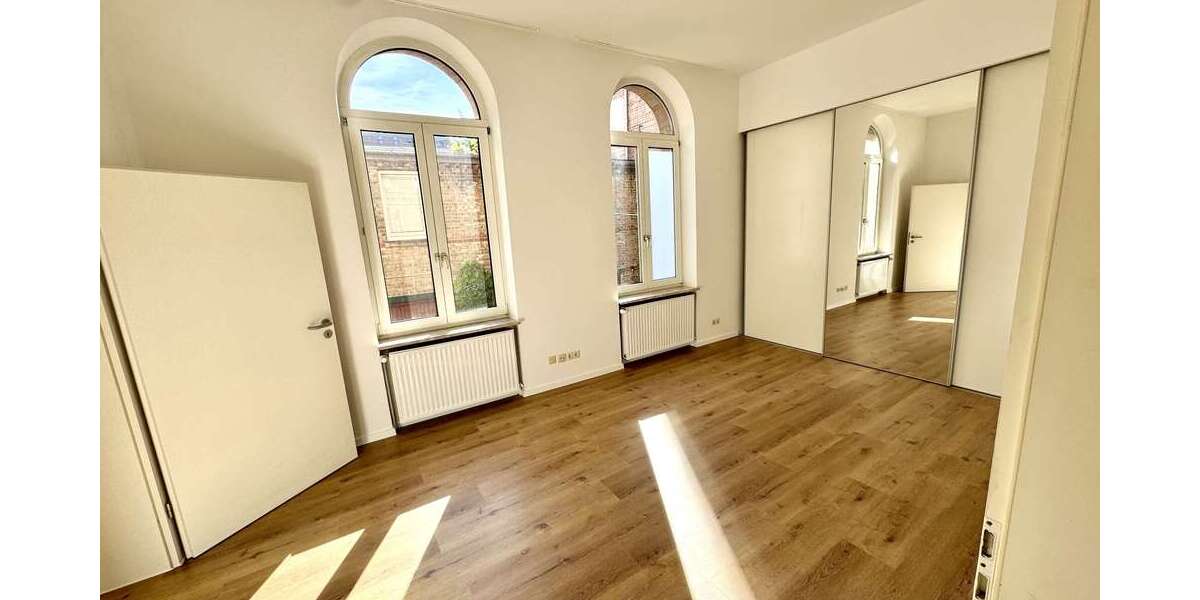 Etagenwohnung Stuttgart Rotebühl - 3 Zimmer, 82 m&sup2;, 600&euro; | Angebot:27070134