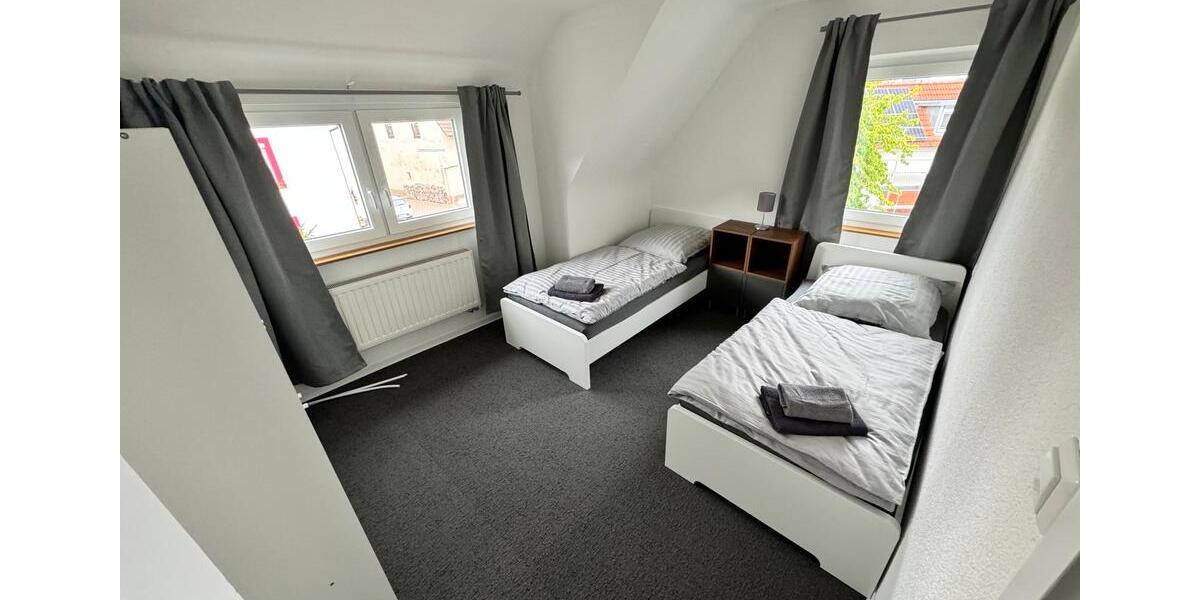 Wohnen auf Zeit Oedheim - 8 Zimmer, 150 m&sup2;, 4.900&euro; | Angebot:19806079