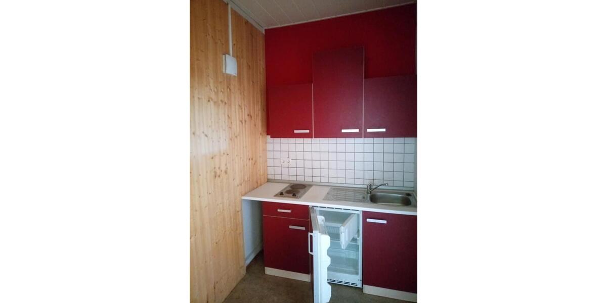 Erdgeschoßwohnung Lüchow (Wendland) - 1 Zimmer, 28 m&sup2;, 180&euro; | Angebot:25946912