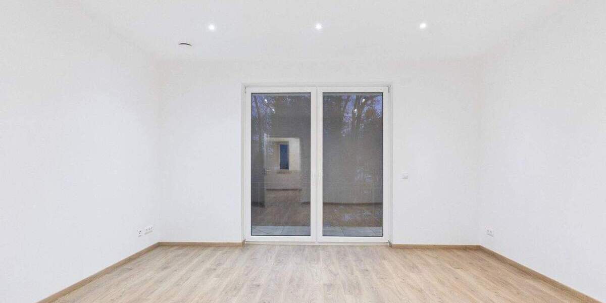 Doppelhaushälfte Moosinning Eichenried - 8 Zimmer, 315 m&sup2;, 3.900&euro; | Angebot:25708230