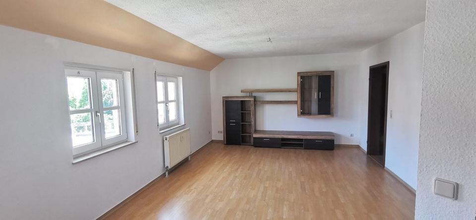 Dachgeschoßwohnung Torgau - 2 Zimmer, 65 m&sup2;, 420&euro; | Angebot:25907367