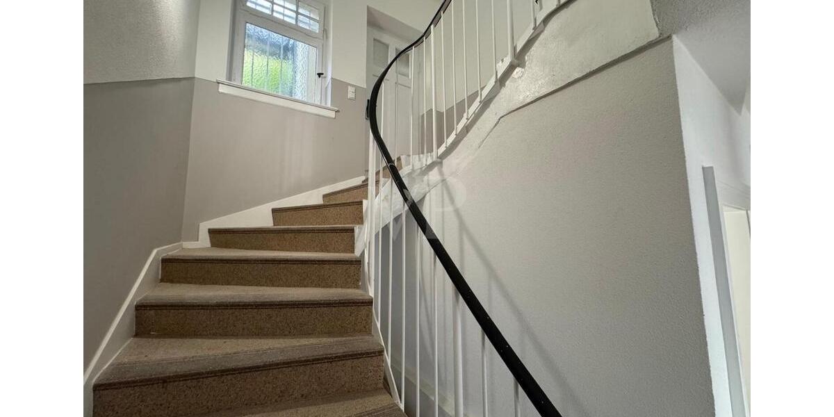 Maisonettenwohnung Marburg - 5 Zimmer, 200 m&sup2;, 3.100&euro; | Angebot:24867686