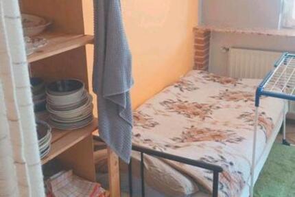 Zimmer mit Küche . Für Montagenarbeiter zimmer