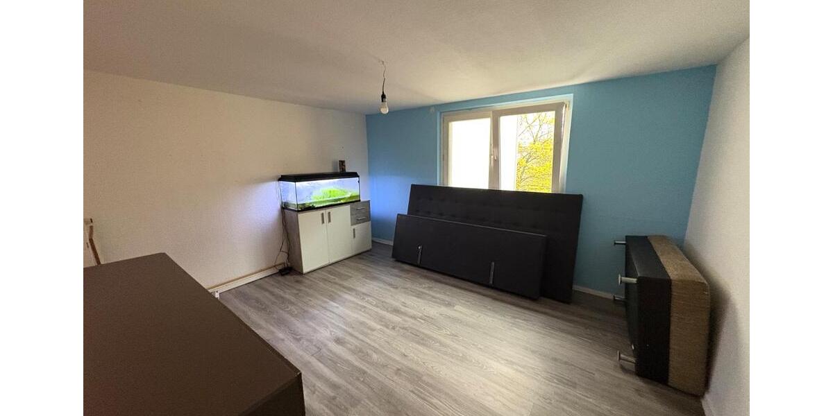 Dachgeschoßwohnung Hagen Hagen-Mitte - 3 Zimmer, 80 m&sup2;, 600&euro; | Angebot:26048883