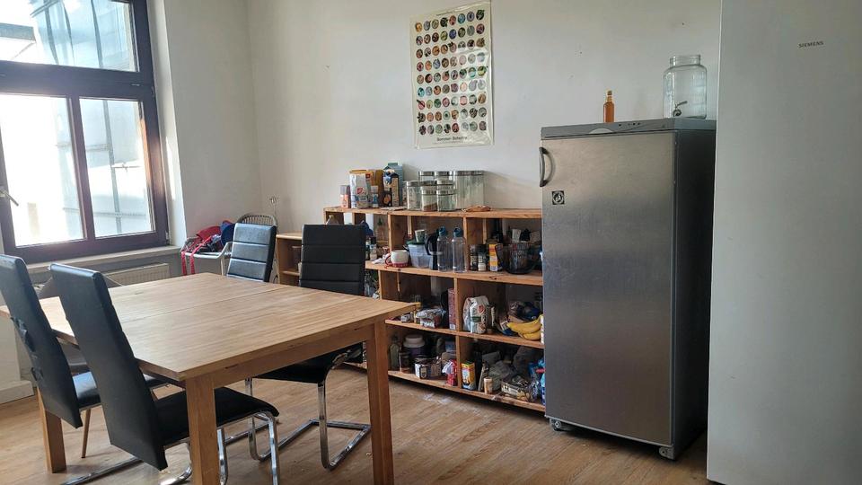 Wohnen auf Zeit Halle (Saale) - 12 Zimmer, 130 m&sup2;, 380&euro; | Angebot:26031318