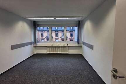 Gewerbeobjekt Wiesbaden Südost - 2.600&euro; | Angebot:25192212