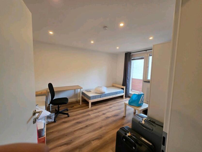 Sublet flat for one person