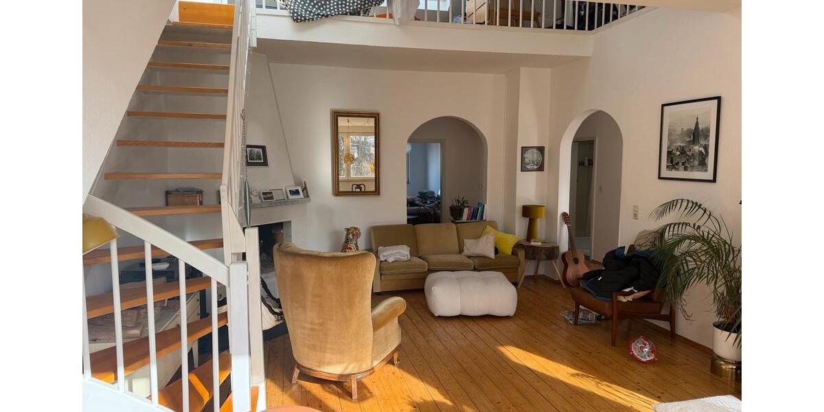 Dachgeschoßwohnung Frankfurt am Main Bockenheim - 3.5 Zimmer, 100 m&sup2;, 1.900&euro; | Angebot:25055628