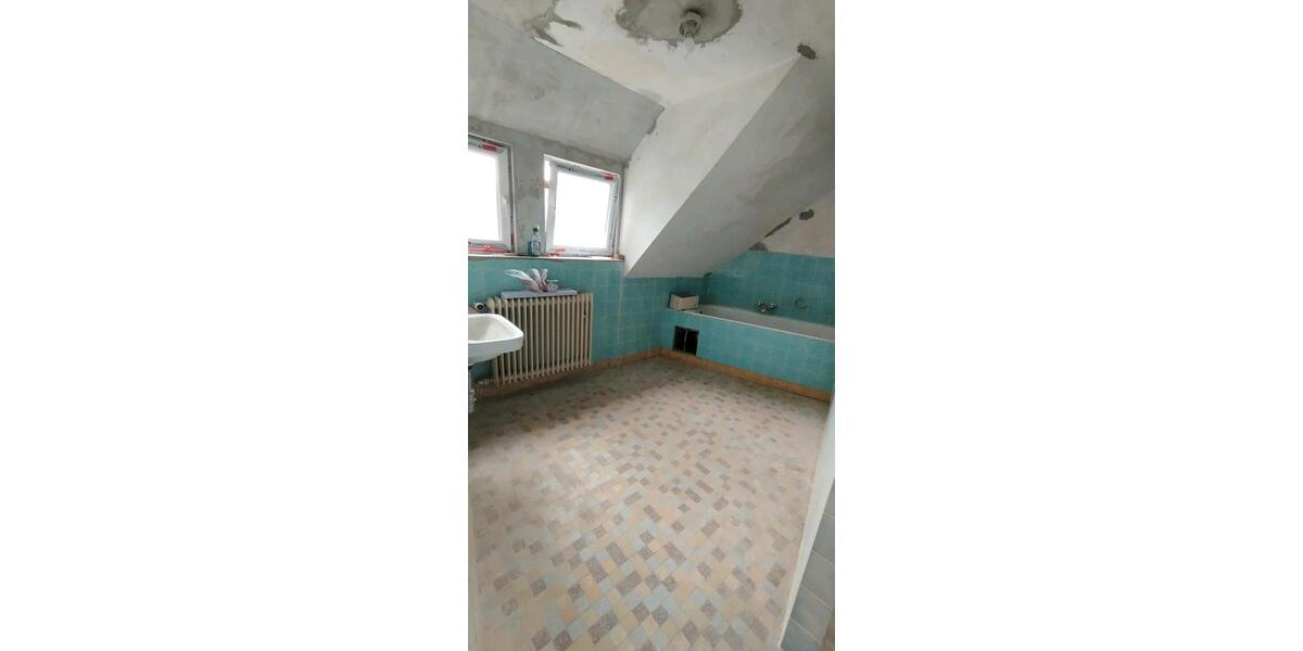 Doppelhaushälfte Bad Steben - 7 Zimmer, 160 m&sup2;, 690&euro; | Angebot:26546682