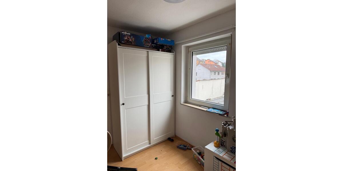 Dachgeschoßwohnung Würzburg Steinbachtal - 3 Zimmer, 75 m&sup2;, 830&euro; | Angebot:25332242