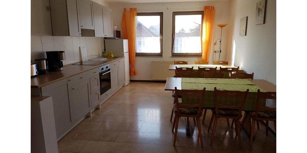 Wohnen auf Zeit Fritzlar - 5 Zimmer, 150 m&sup2;, 175&euro; | Angebot:22910243