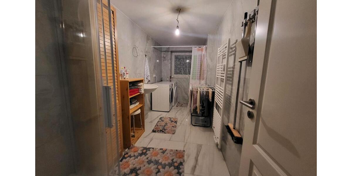 Dachgeschoßwohnung Wesendorf - 3 Zimmer, 90 m&sup2;, 630&euro; | Angebot:25052306