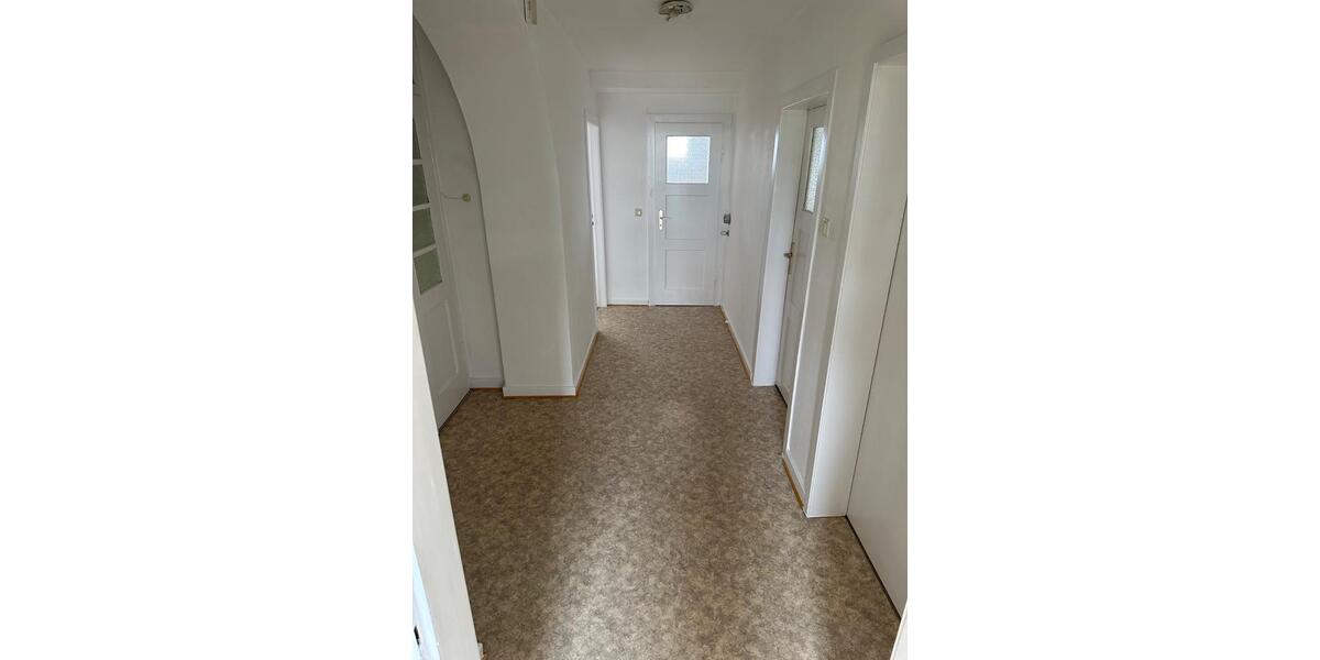 Dachgeschoßwohnung Butzbach - 3 Zimmer, 750&euro; | Angebot:21877612