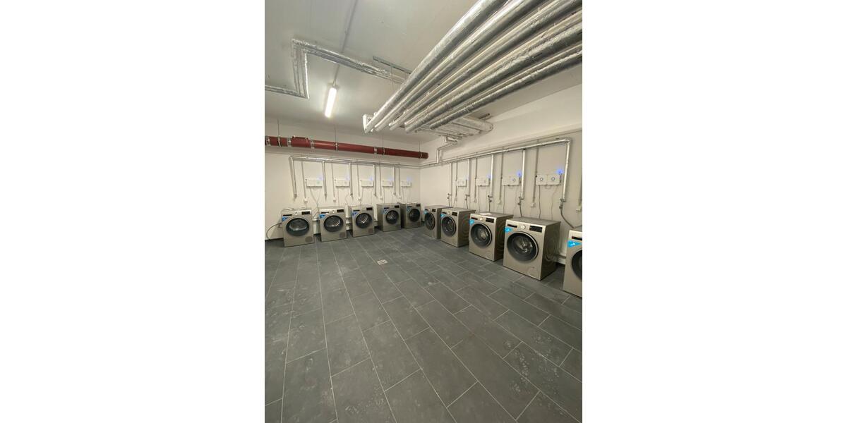 Erstbezug: 2,5 Zimmer mit Küche, Dachterrasse und TG 2.5 zimmer