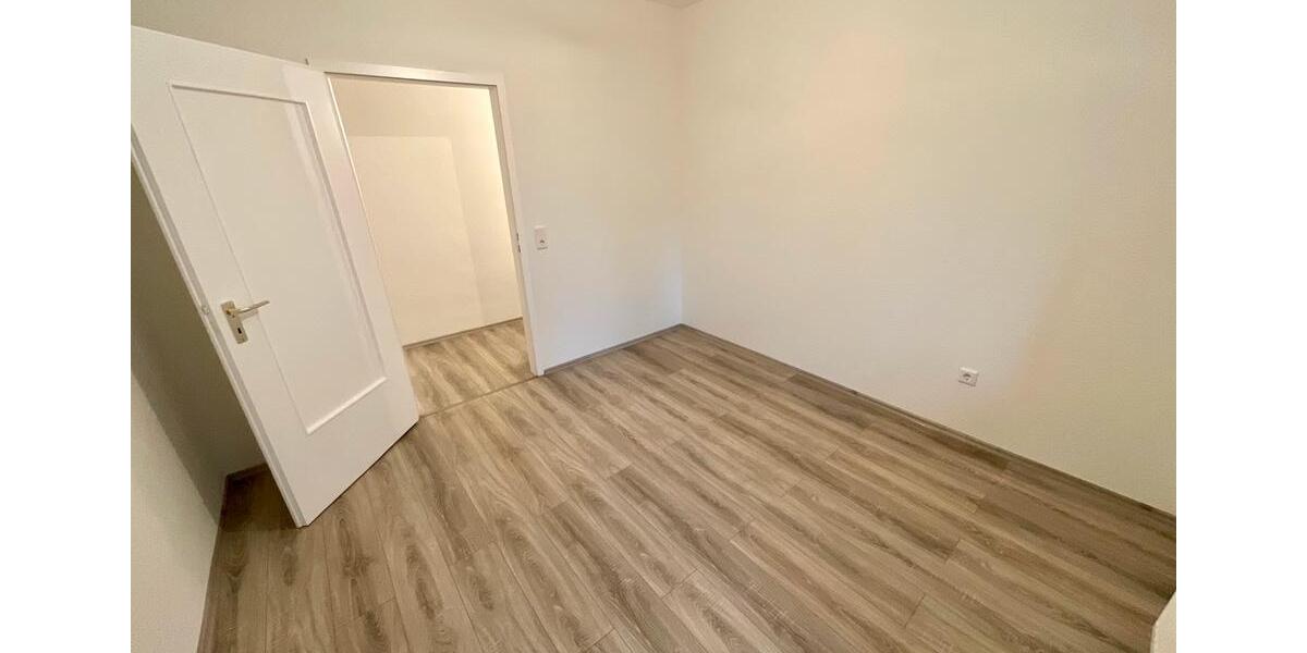 Erdgeschoßwohnung Essen Frillendorf - 3 Zimmer, 71 m&sup2;, 555&euro; | Angebot:24591929