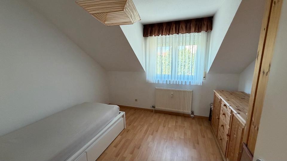 Dachgeschoßwohnung Leipzig Mitte - 3 Zimmer, 93 m&sup2;, 2.200&euro; | Angebot:26692596