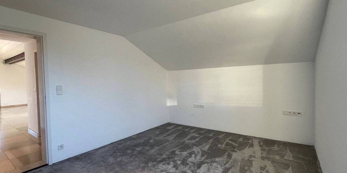 Etagenwohnung Konstanz Allmannsdorf - 2 Zimmer, 75 m&sup2;, 1.150&euro; | Angebot:23587281