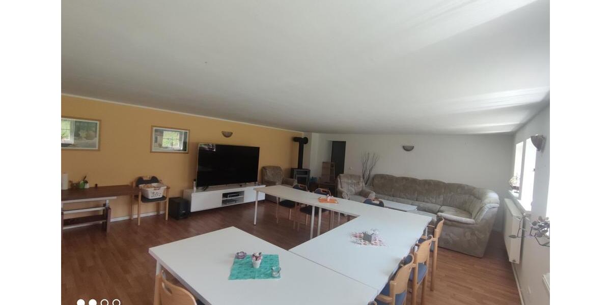 Erdgeschoßwohnung Bitterfeld-Wolfen Bitterfeld - 1 Zimmer, 30 m&sup2;, 255&euro; | Angebot:26564403