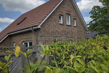 Haus Friesoythe Altenoythe - 4 Zimmer, 110 m&sup2;, 1.200&euro; | Angebot:26731940