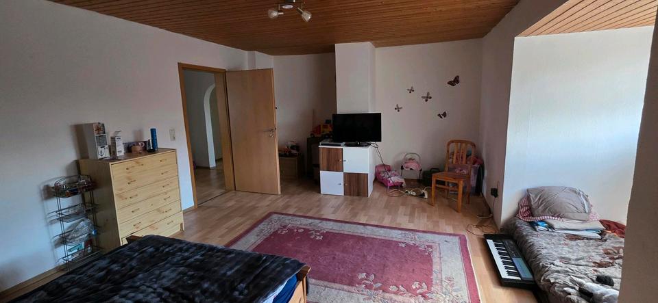 Etagenwohnung Wildflecken - 1 Zimmer, 140 m&sup2;, 600&euro; | Angebot:26019900