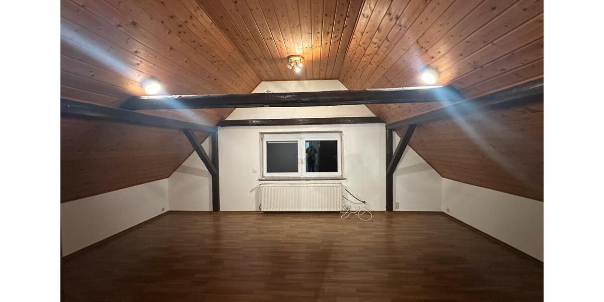 Dachgeschoßwohnung Lustadt - 3 Zimmer, 55 m&sup2;, 600&euro; | Angebot:24479282