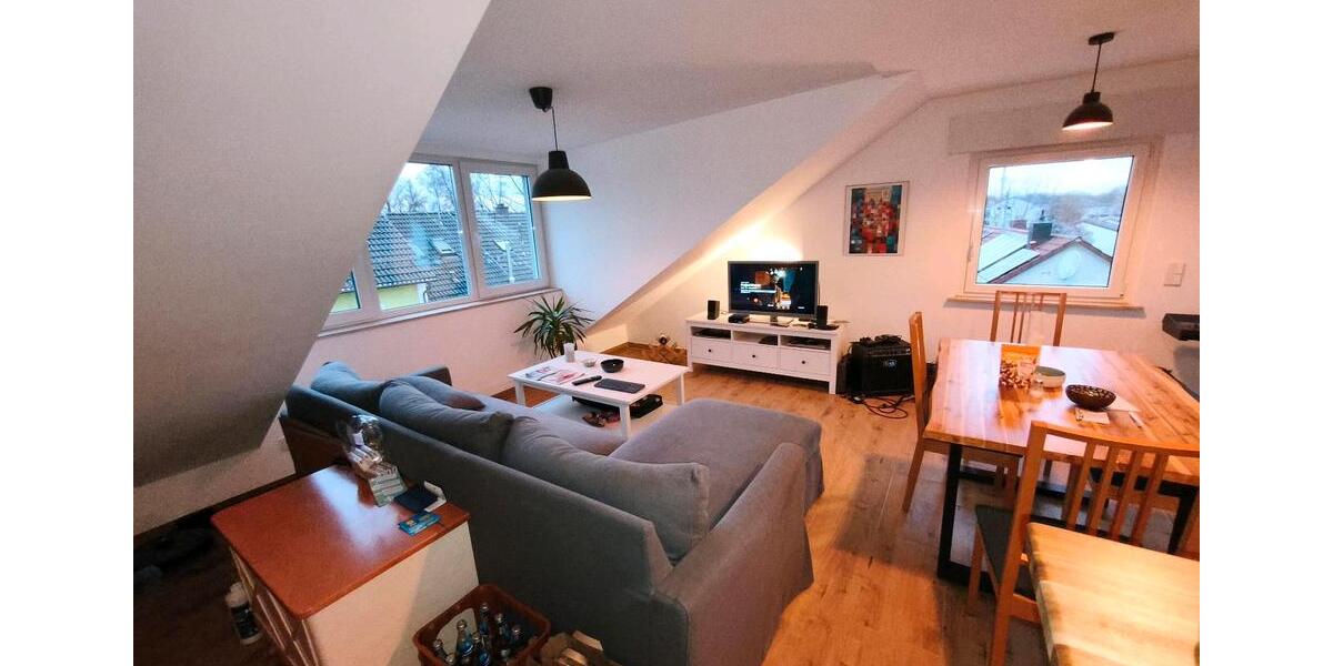 Dachgeschoßwohnung Kirchheim unter Teck - 2 Zimmer, 53 m&sup2;, 1.000&euro; | Angebot:25176306