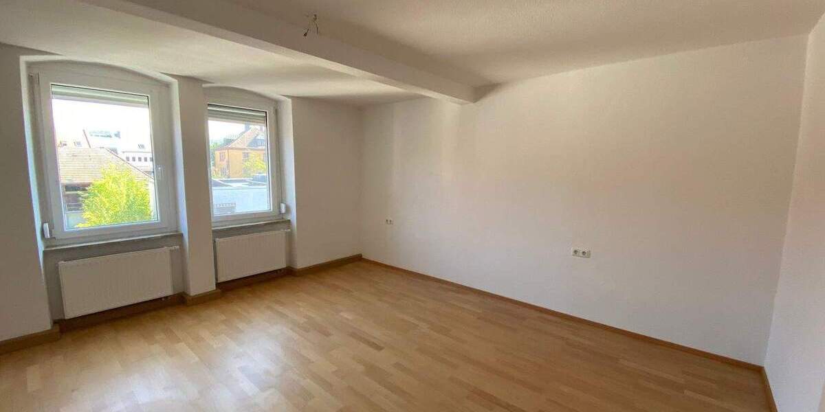 Etagenwohnung Bad Kissingen - 4 Zimmer, 110 m&sup2;, 920&euro; | Angebot:25669056